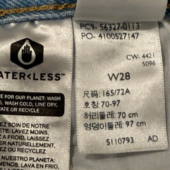 Levi's 501 Women’s Faded Denim High Rise Cut Off Shorts (Size: 28) NWT - Picture 12 of 13